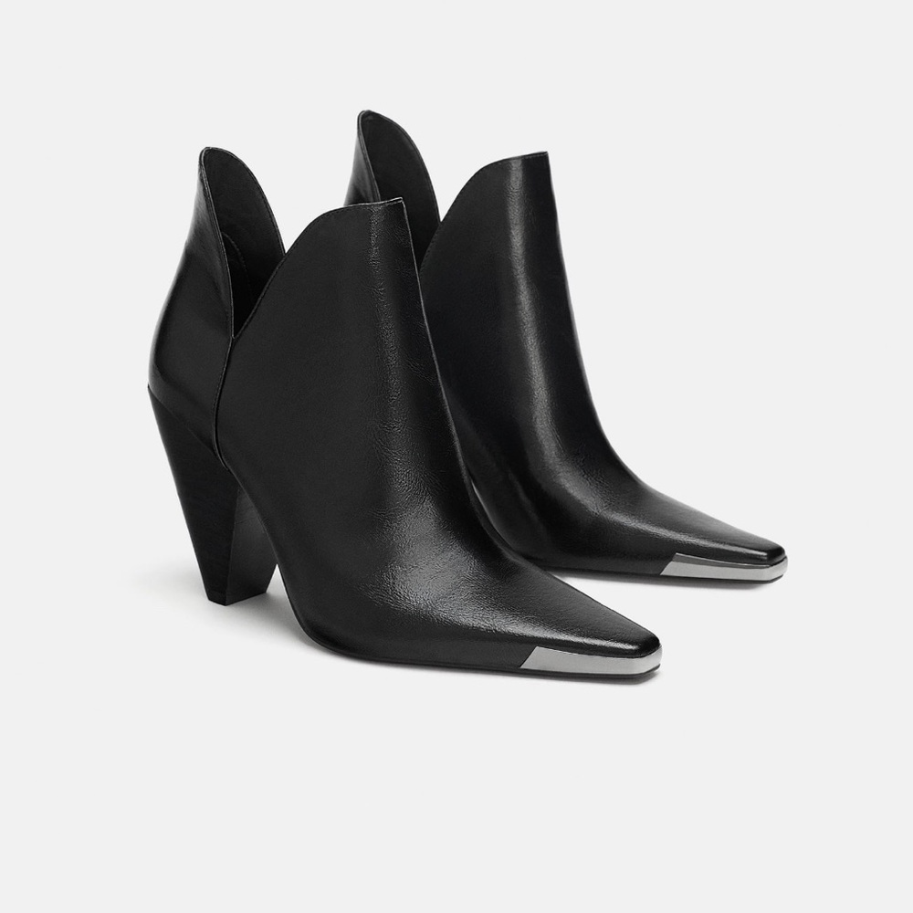ZARA BOOTIES